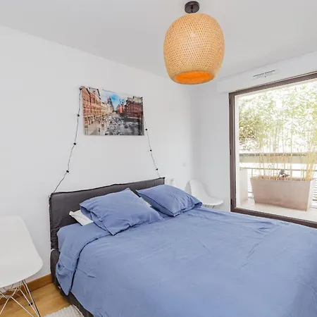 Bright 37m For 2 With Balcony In Heart Of Paris! Apartment Paris